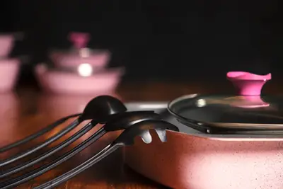 Cookware maintenance tips: Safe cooking below 212 °F