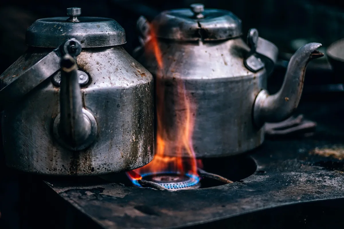 kettles, boil, burn, tea pots, cook, cooking, fire, flame, food, heat, hot, kitchen, gas stove, cooking, cooking, cooking, cooking, fire, food, kitchen, kitchen