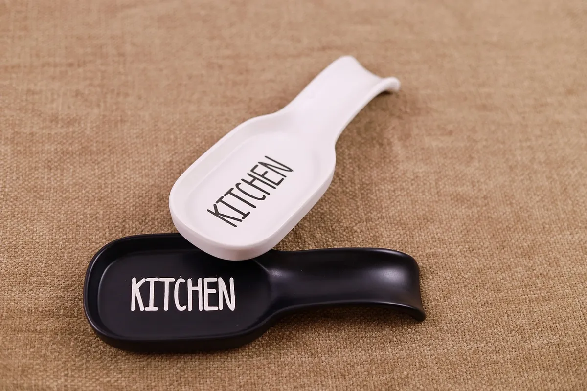 utensils, kitchenware, cookware, tableware